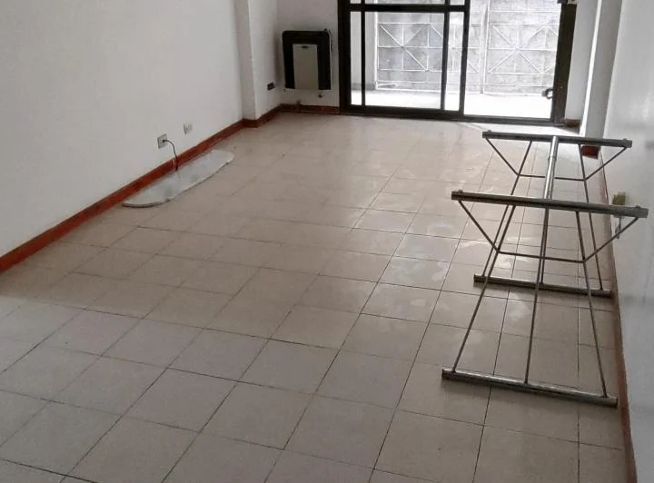 2 ambientes únicos al contrafrente con balcon, luminso y soleado! 4