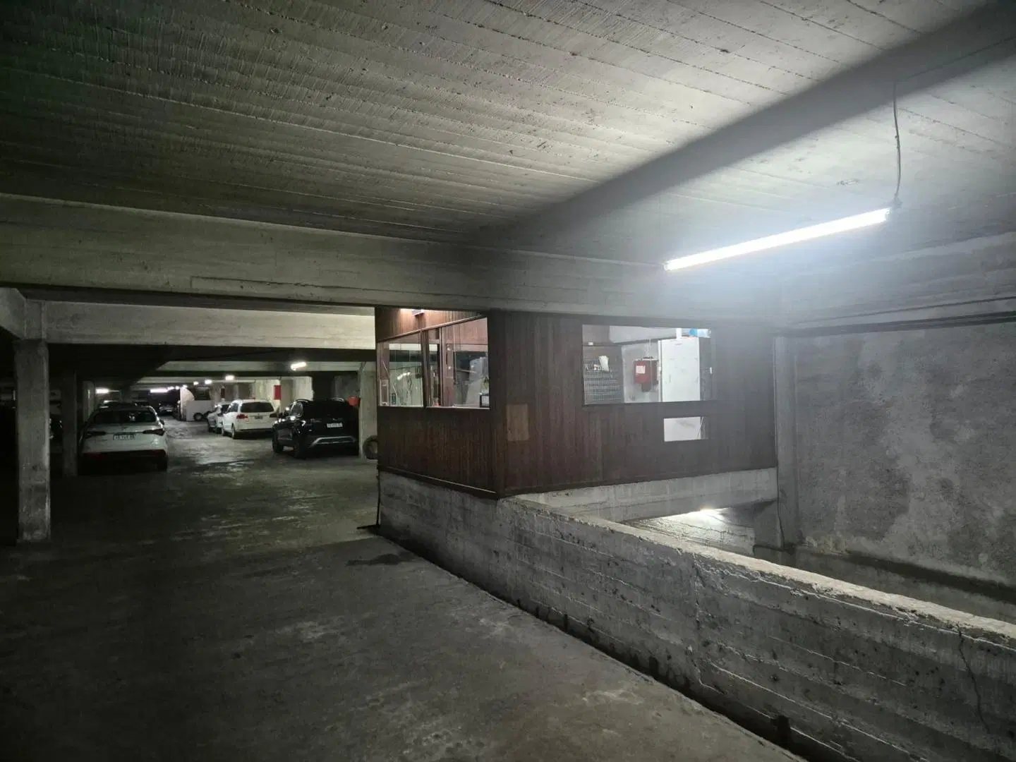 Cochera amplia en venta – Dorrego 661 | Seguridad 24 hs 4