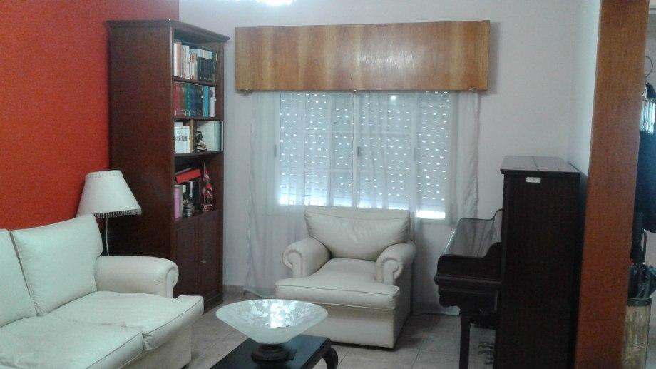 Chalet en Venta Cond en Castelar Sur
