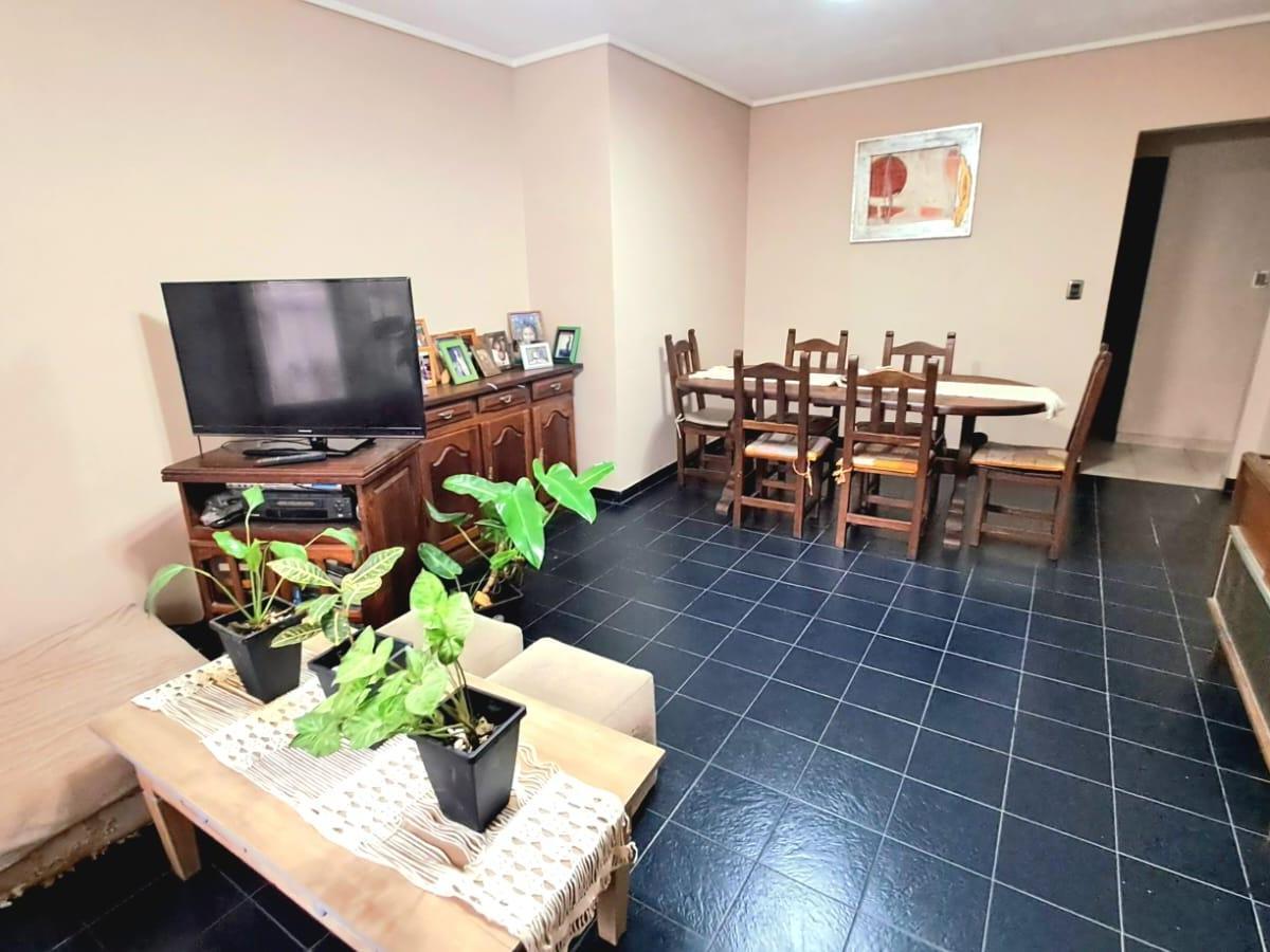 Chalet en Venta en Castelar Norte