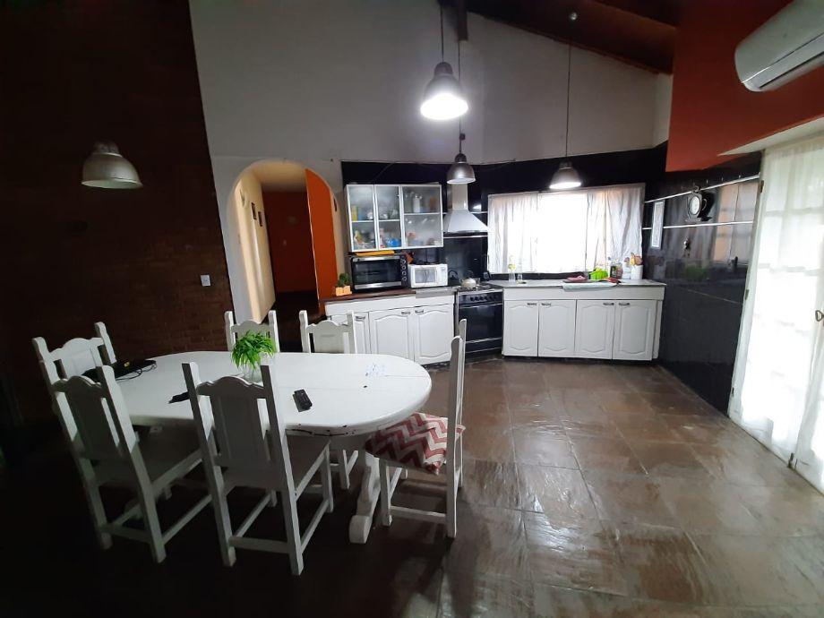 Chalet en Venta en Ituzaingo Sur 3