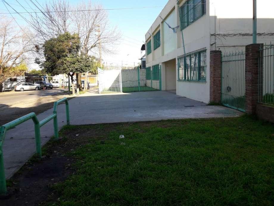 Inmueble Comercial en Venta en Ituzaingo Sur 4
