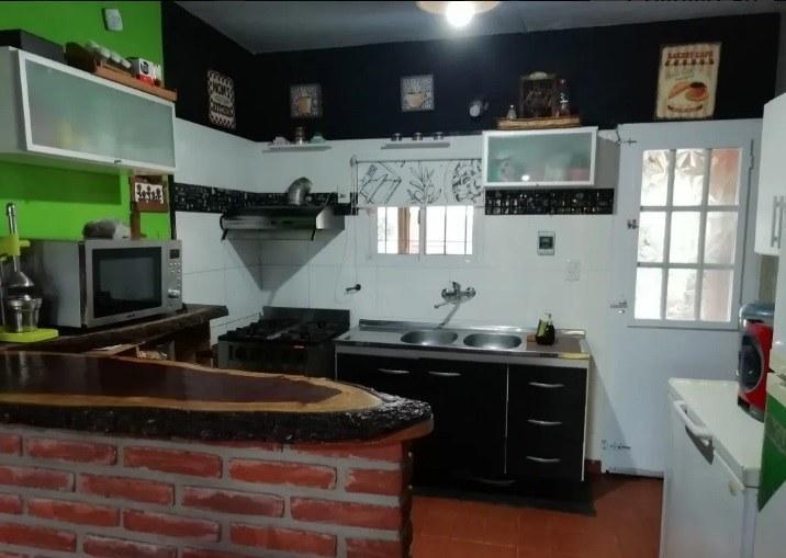 Foto de Casa en Venta en Villa Udaondo, imagen 2