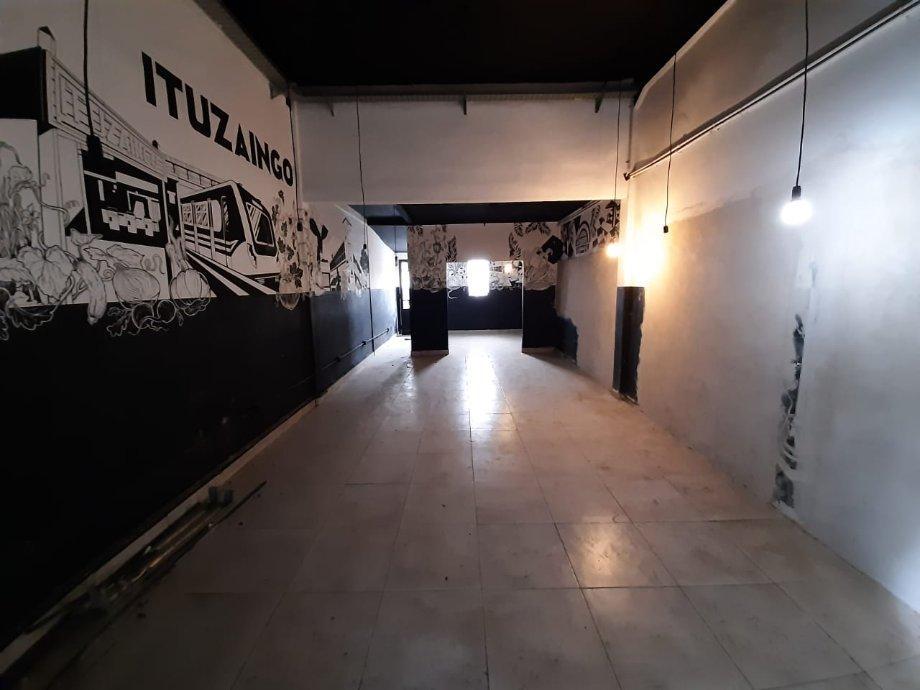 Foto de Local en Venta en Ituzaingo Sur, imagen 2