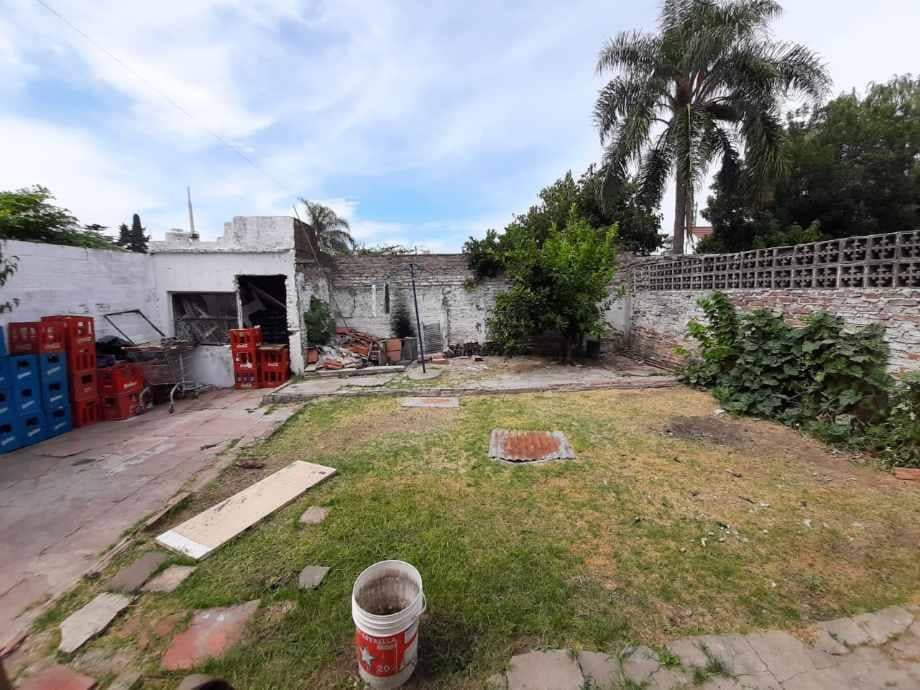 Casa con Departamento en Venta en Ituzaingo Norte