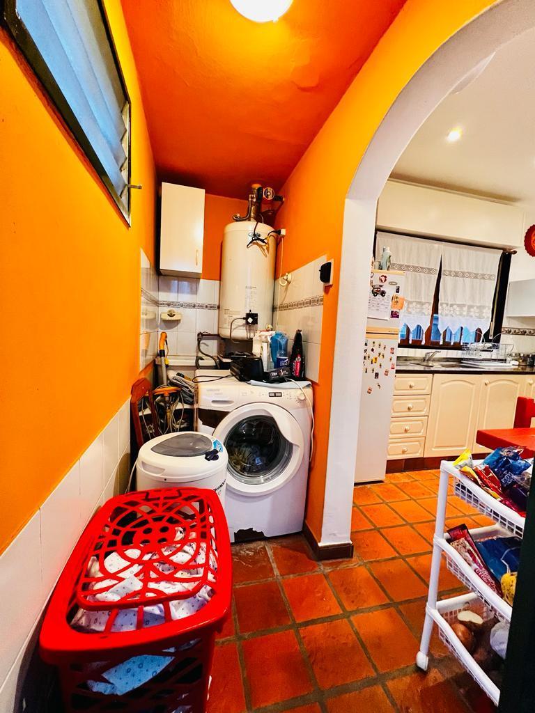 Foto de HERMOSO PH UBICADO EN ZONA RESIDENCIAL DE ITUZIANGO NORTE, imagen 2