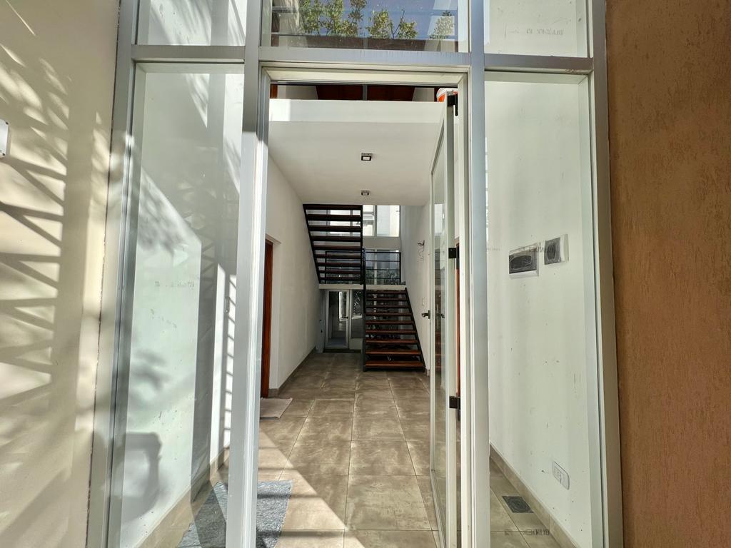 Hermoso Departamento en Planta Baja Ubicado en Ituzaingo Norte 5