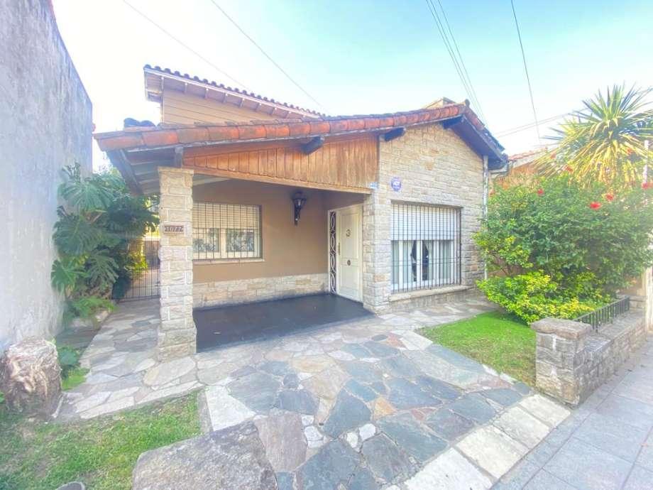 Chalet en excelente ubicación. CENTRO DE ITUZAINGÓ