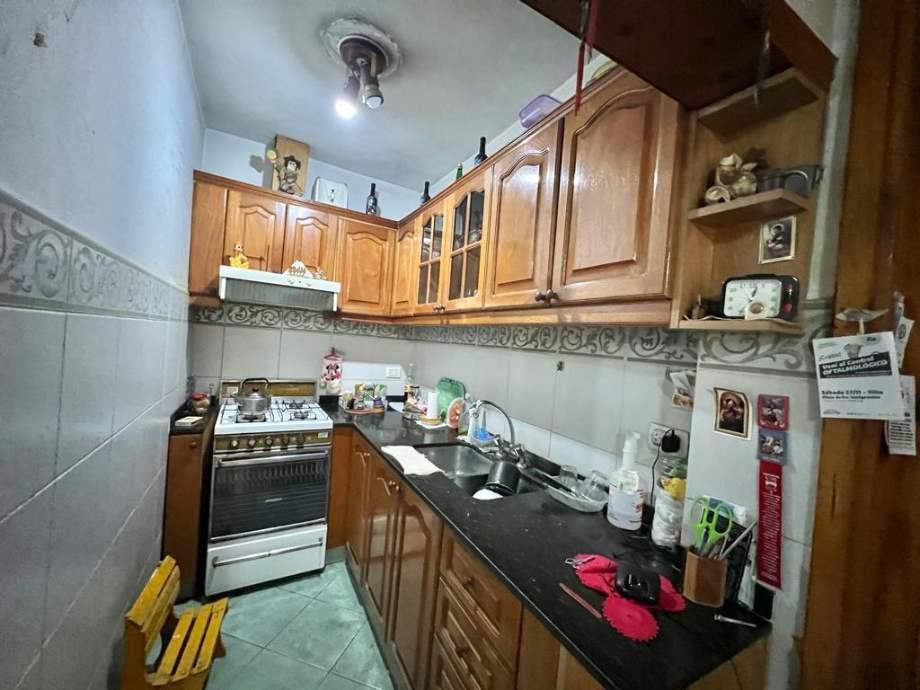 Foto de CASA EN EXCELENTE UBICACION A 1 CUADRA DE AV STA ROSA, imagen 4