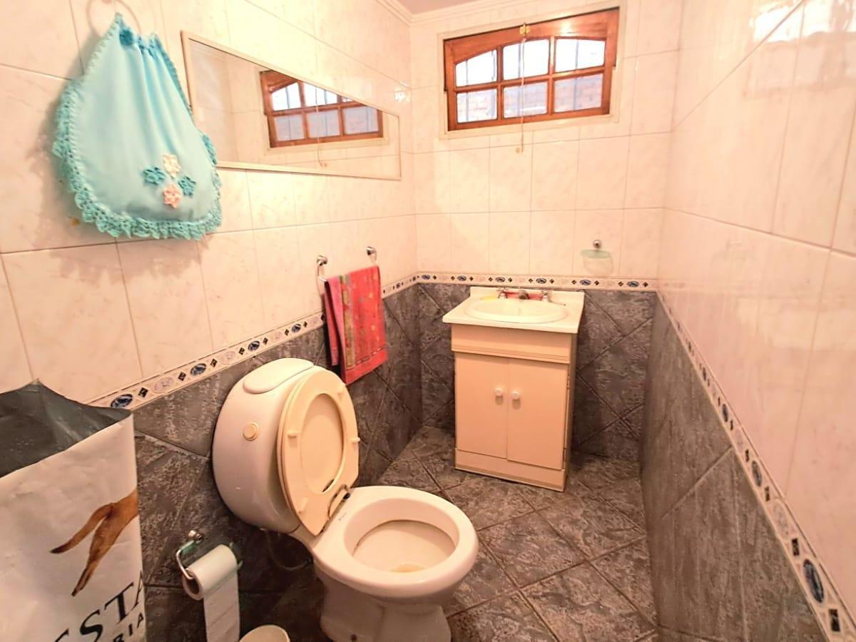 Chalet en Venta en Castelar Sur "Barrio Sere" 4