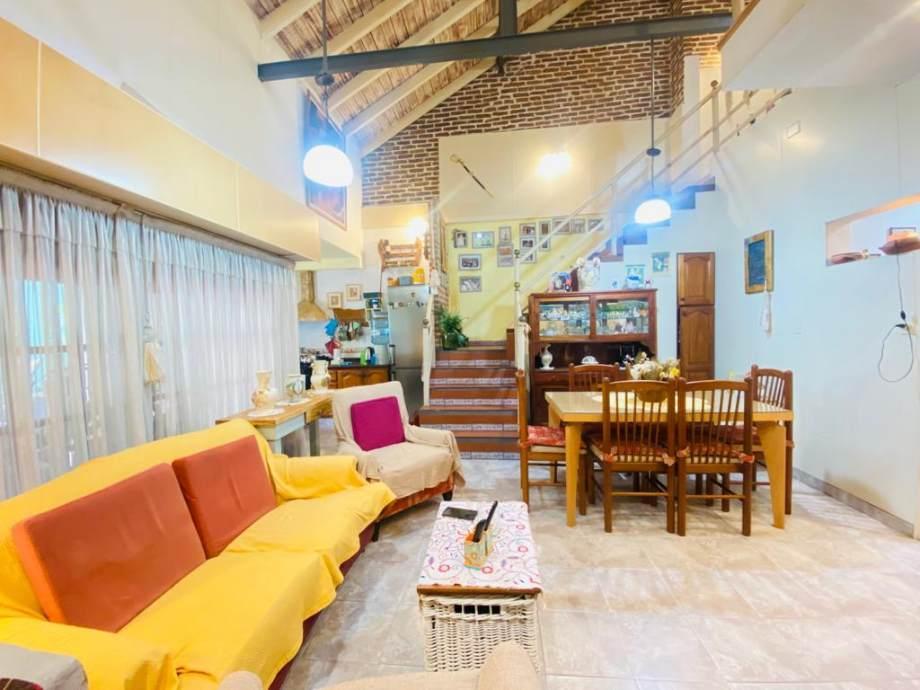 Chalet en Excelente Estado Construido en Dos Plantas 2