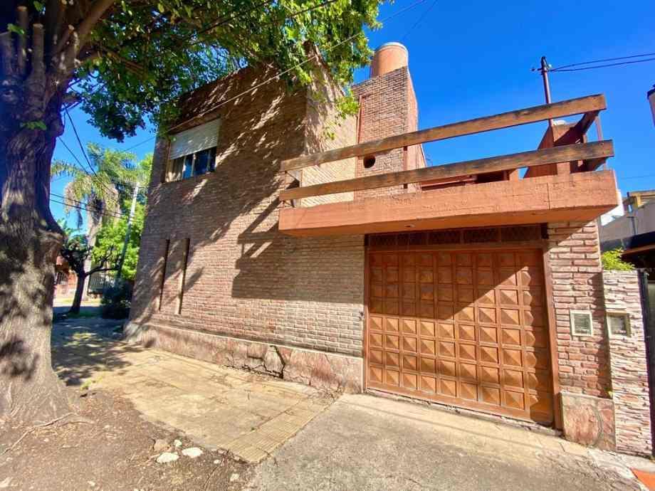 Chalet en Venta en Ituzaingó Sur 3