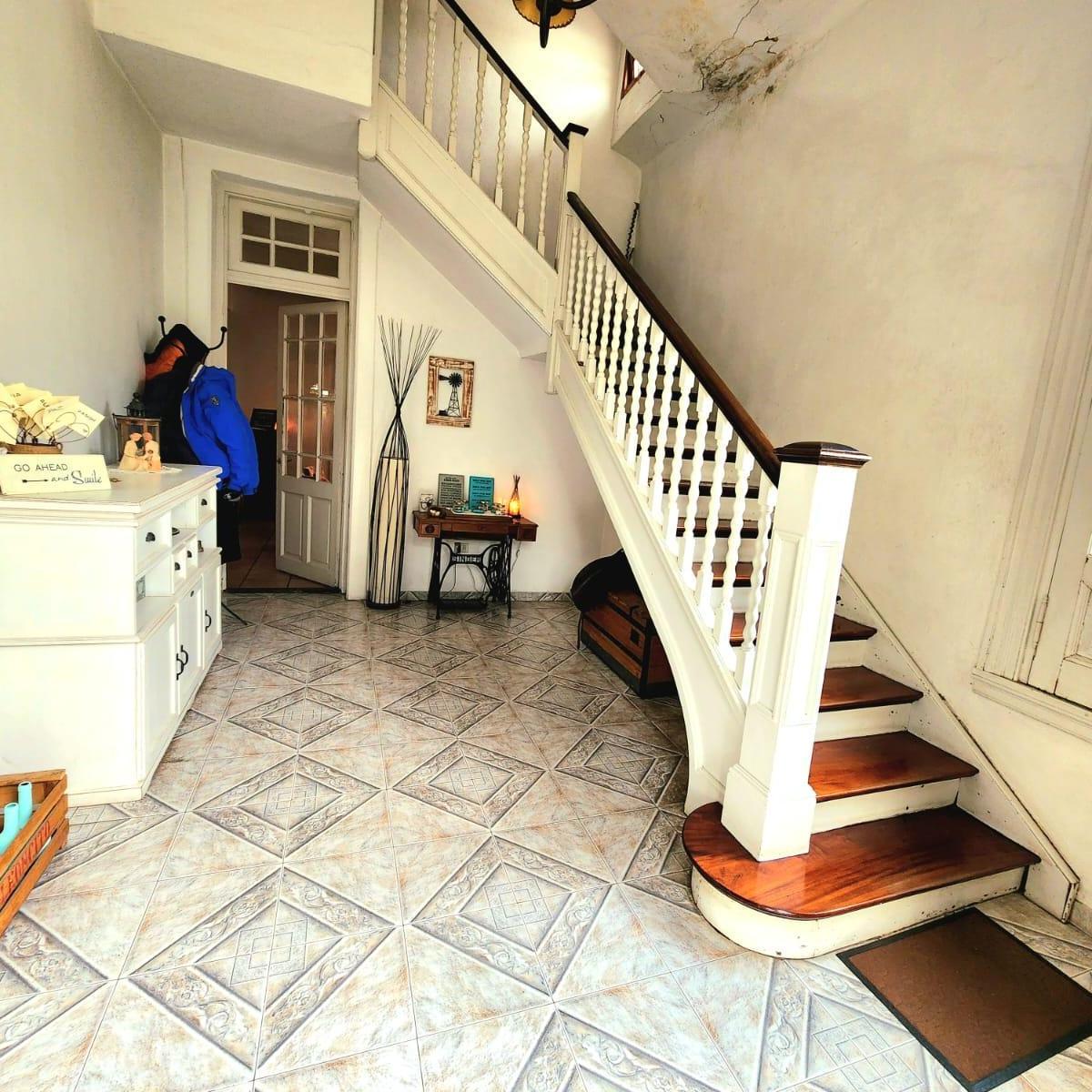 Casa Estilo Antiguo en Venta Ituzaingo 5