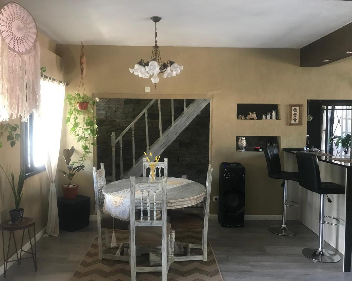 Moderna Casa en 3 Plantas 4