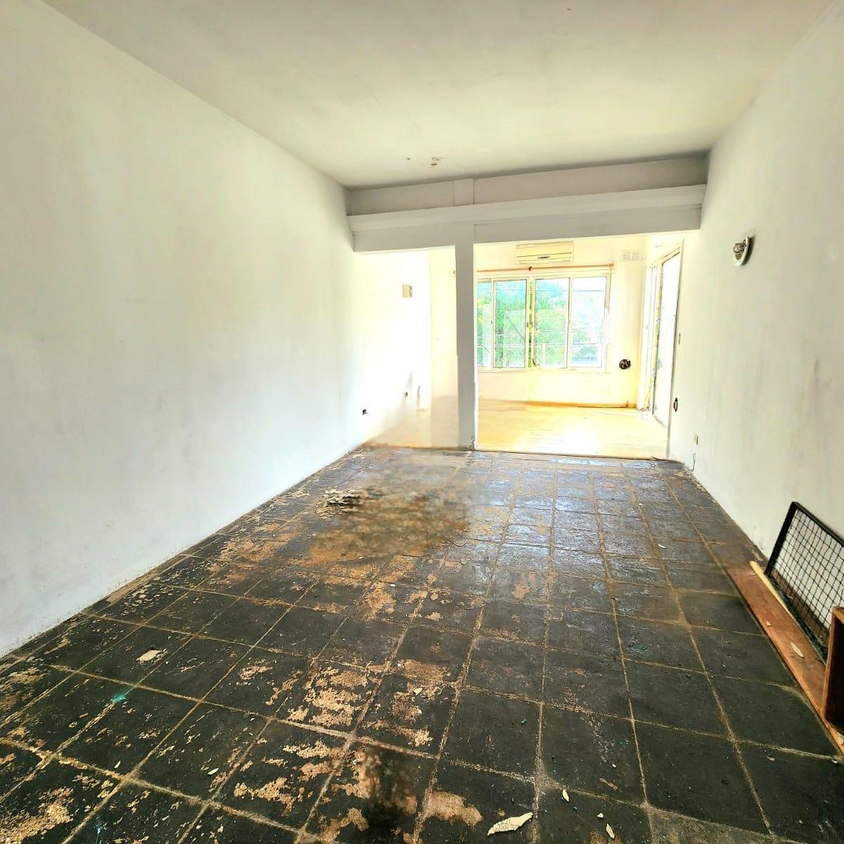 Local con Departamento en Venta Ituzaingo Centro 2