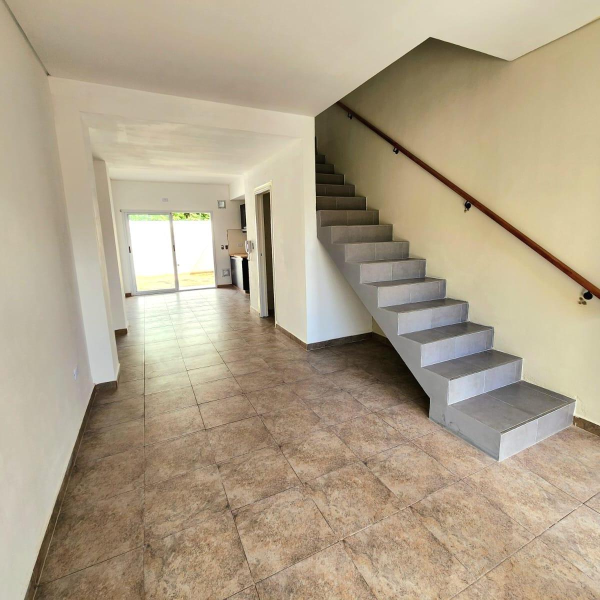 Duplex a Estrenar en Ituzaingo Norte 1