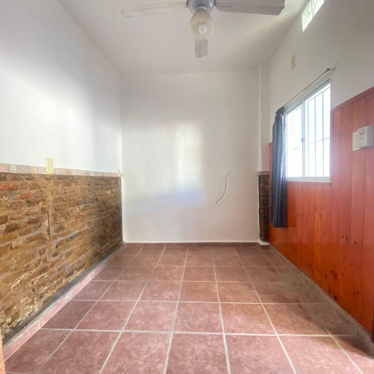 Foto de Casa ph ubicado en Ituzaingo Sur cercano a la estación de Ituzaingó, imagen 2