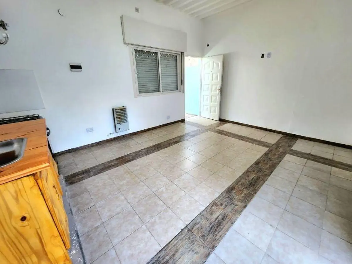 CONJUNTO DE 6 DEPARTAMENTOS EN VENTA EN ITUZAINGO NORTE 8