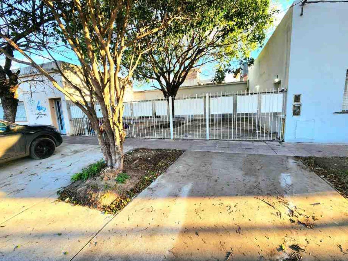 CONJUNTO DE 6 DEPARTAMENTOS EN VENTA EN ITUZAINGO NORTE