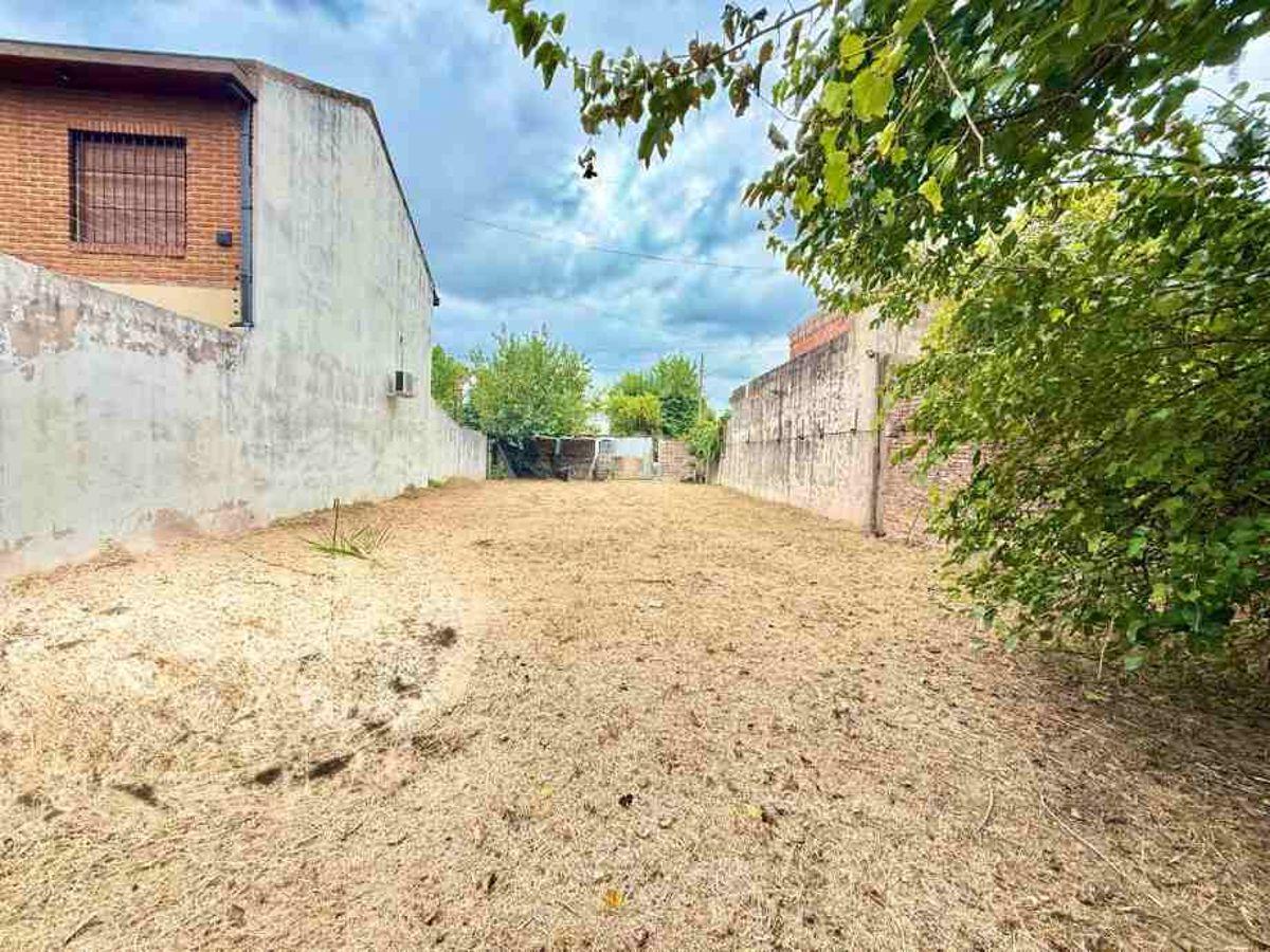 Terreno de 422 m² en venta en Ituzaingó Norte