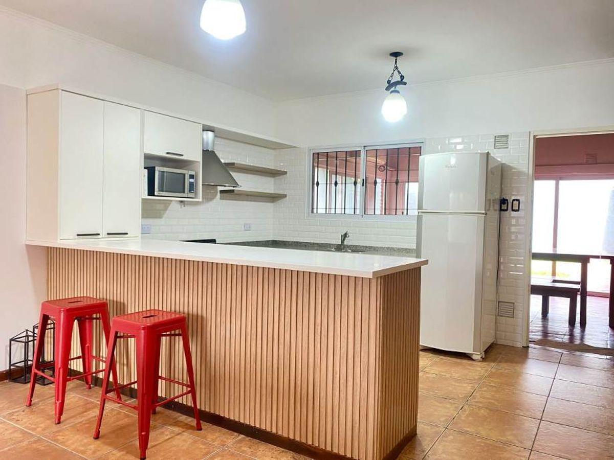 Foto de Chalet de buena construccion refaccionado a nuevo en zona de Castelar, imagen 3