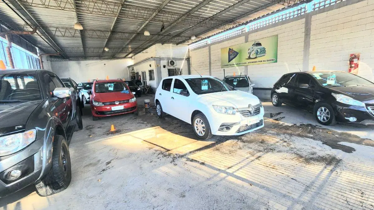 LOCAL EN VENTA EN ITUZAINGO NORTE 4