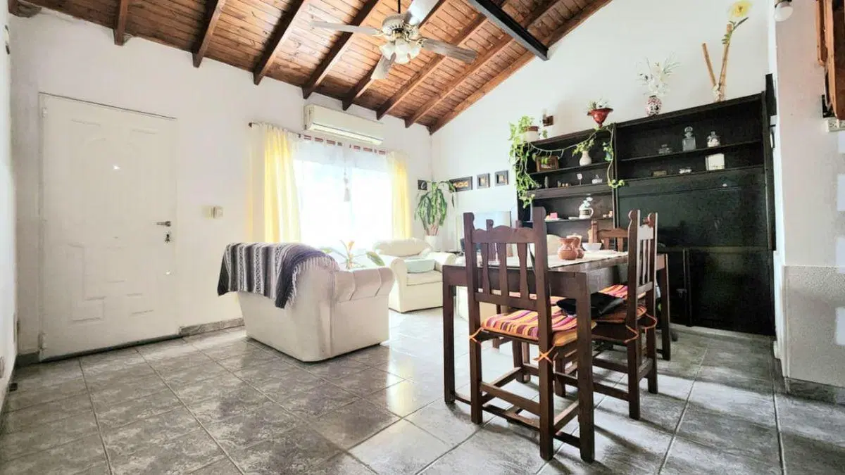 CASA PH EN VENTA EN ITUZAINGO NORTE 5
