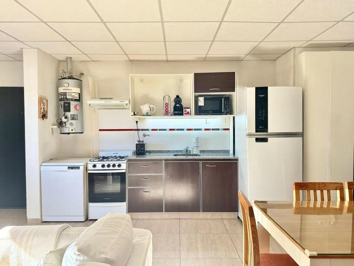 Departamento tres ambientes en venta en Castelar 5