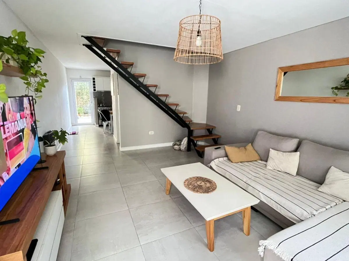 HERMOSO DUPLEX EN COMPLEJO CERRADO DE ESTILO MINIMALISTA MUY LUMINOSO EN ITUZAINGÓ NORTE 3