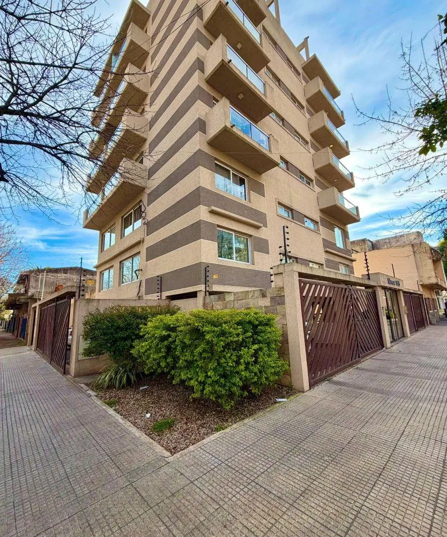 DEPARTAMENTO 2 AMBIENTES EN VENTA EN ITUZAINGO NORTE 3