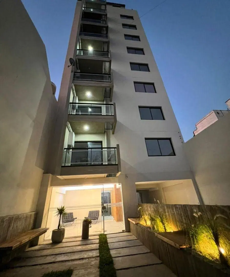 Hermoso dos ambientes moderno a estrenar en Morón centro. 4