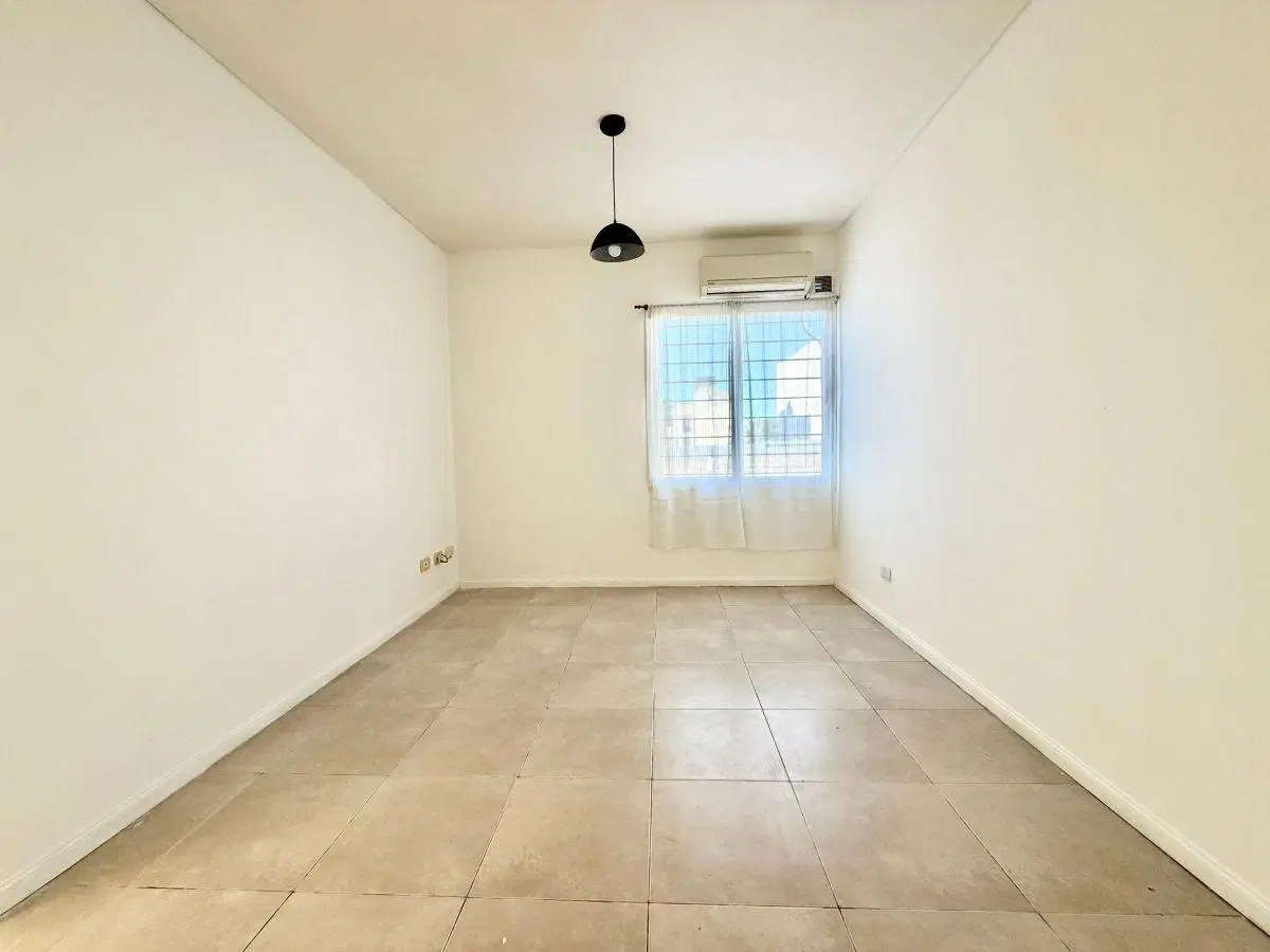 Departamento en alquiler en Ituzaingo Sur 4