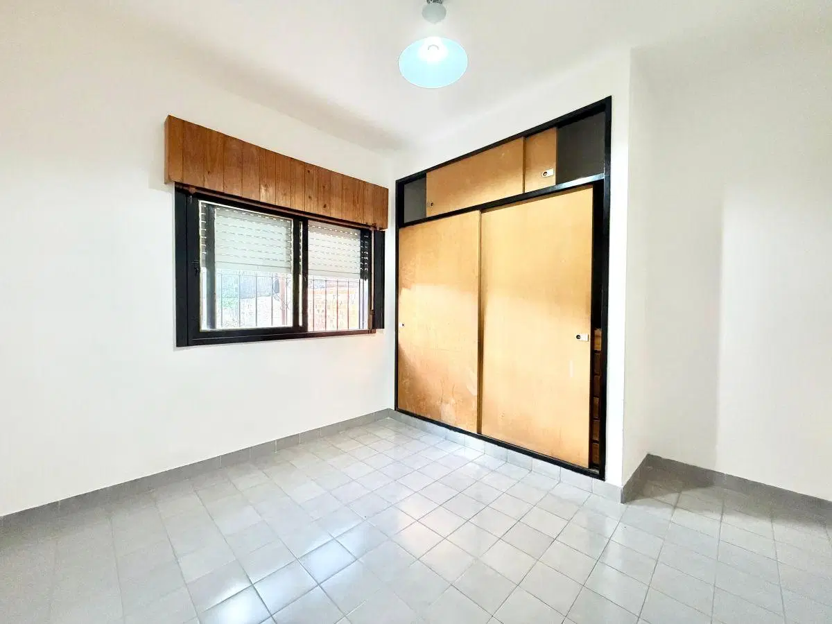 CASA EN ALQUILER EN CASTELAR SUR 5