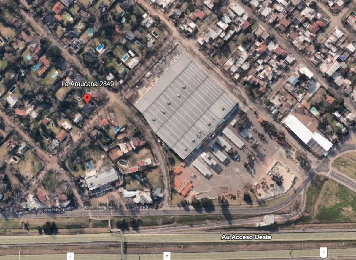 Terreno de 865 m² en venta en Villa Udaondo 2