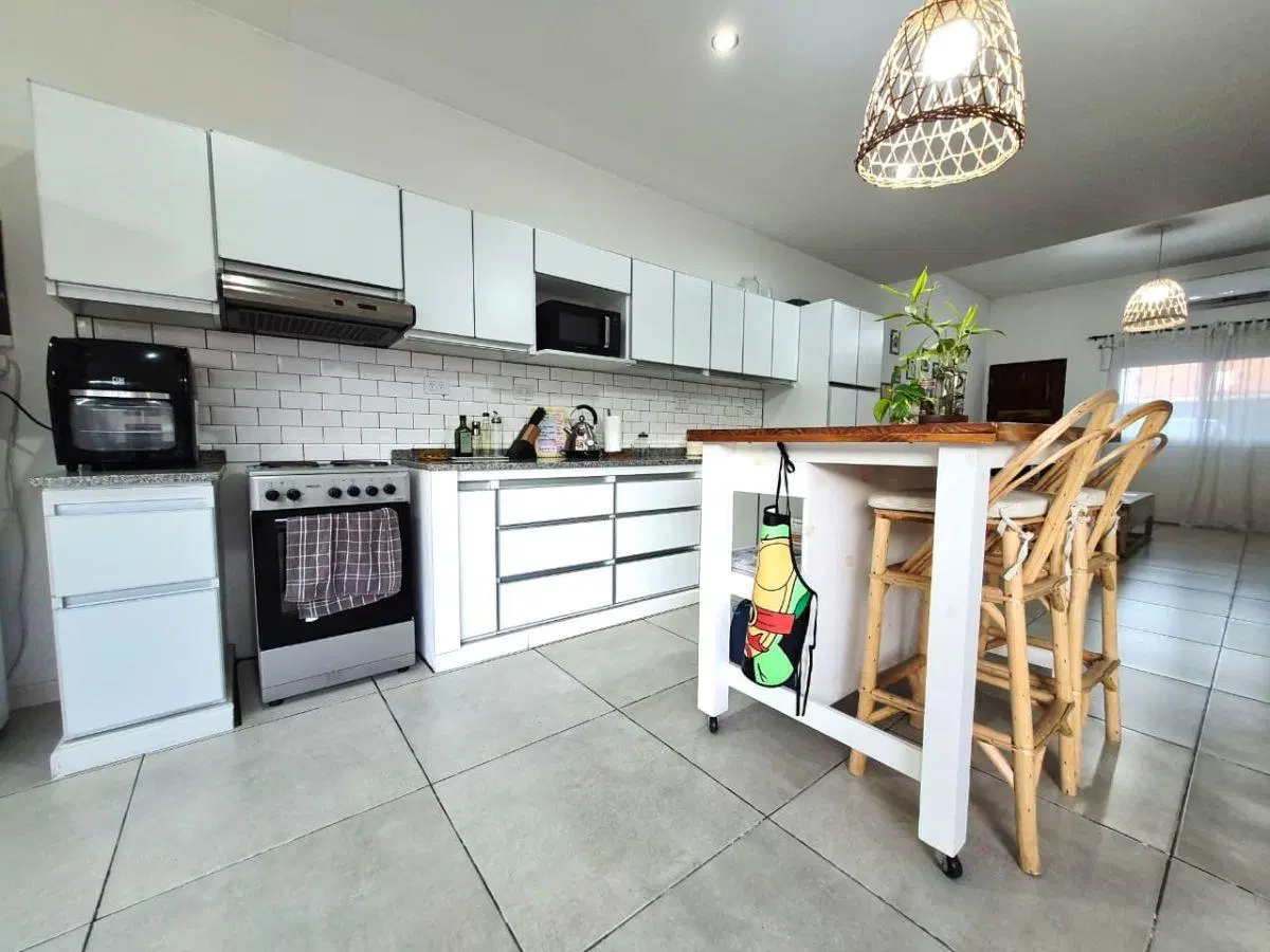 PH al frente de 205 m² con 3 habitaciones en venta en Ituzaingó Norte 8