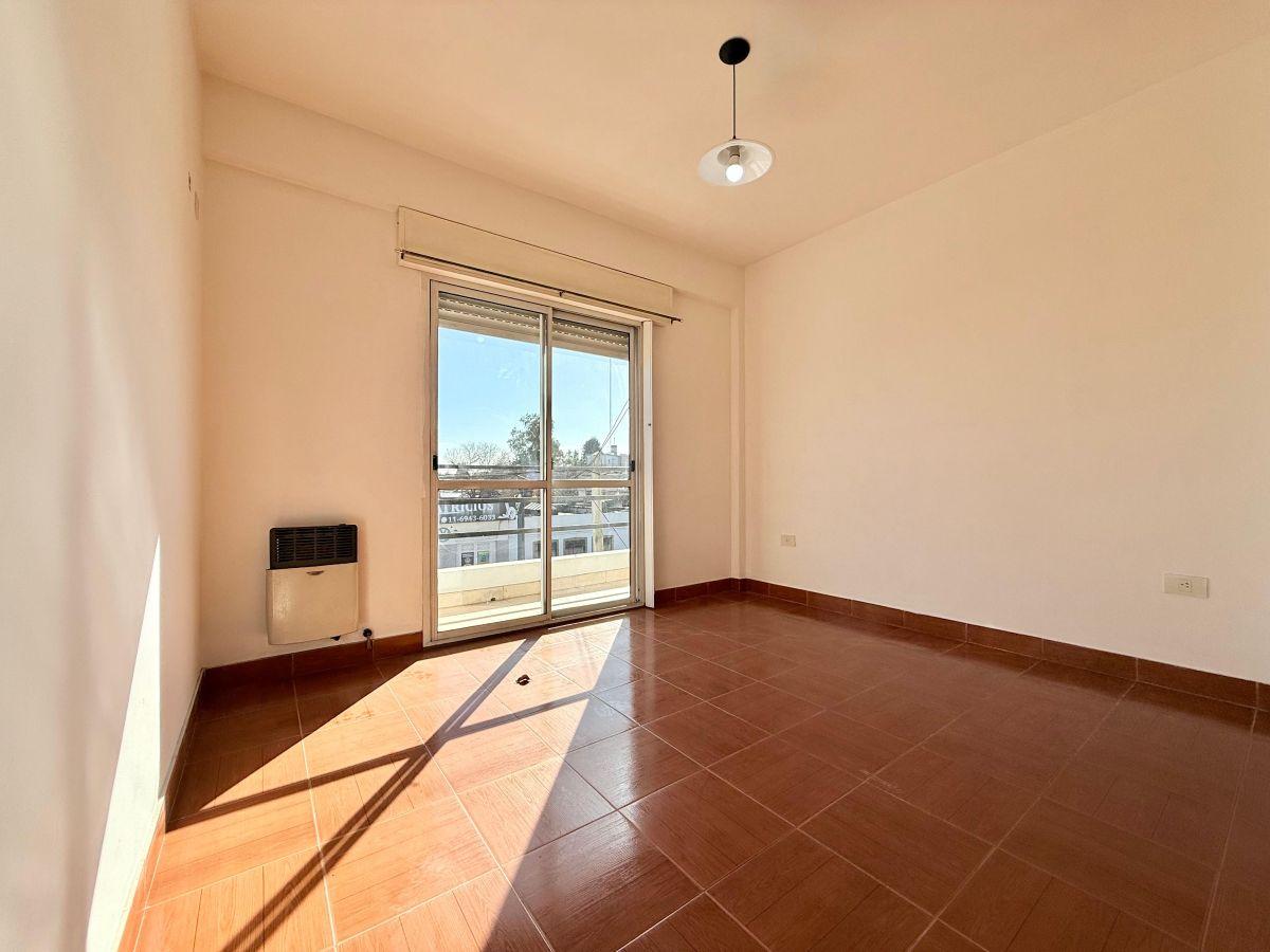 Foto de DEPARTAMENTO DE 2 AMBIENTES CON BALCÓN AL FRENTE, imagen 3