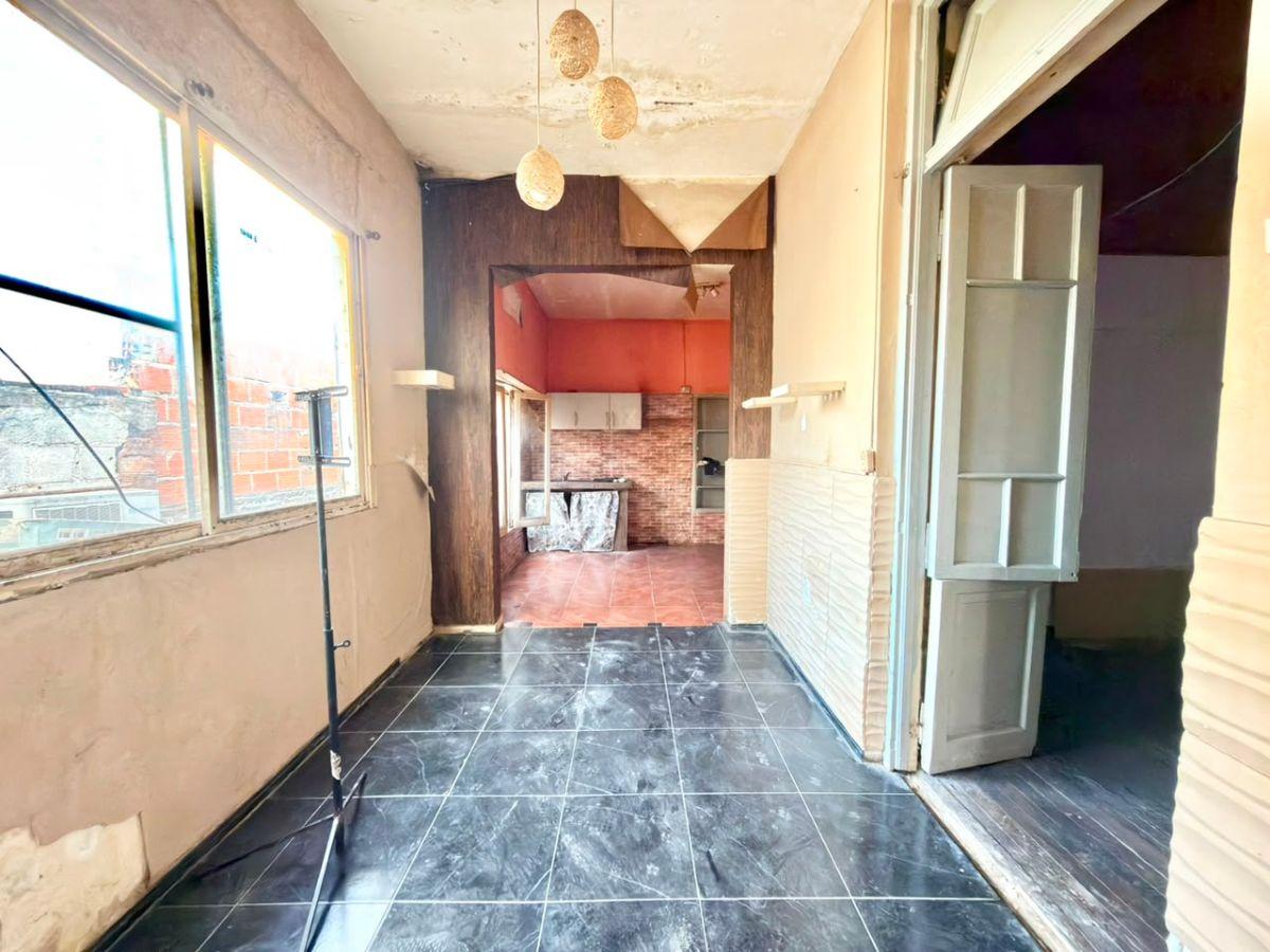 Foto de CASA EN VENTA EN CASTELAR SUR, imagen 3