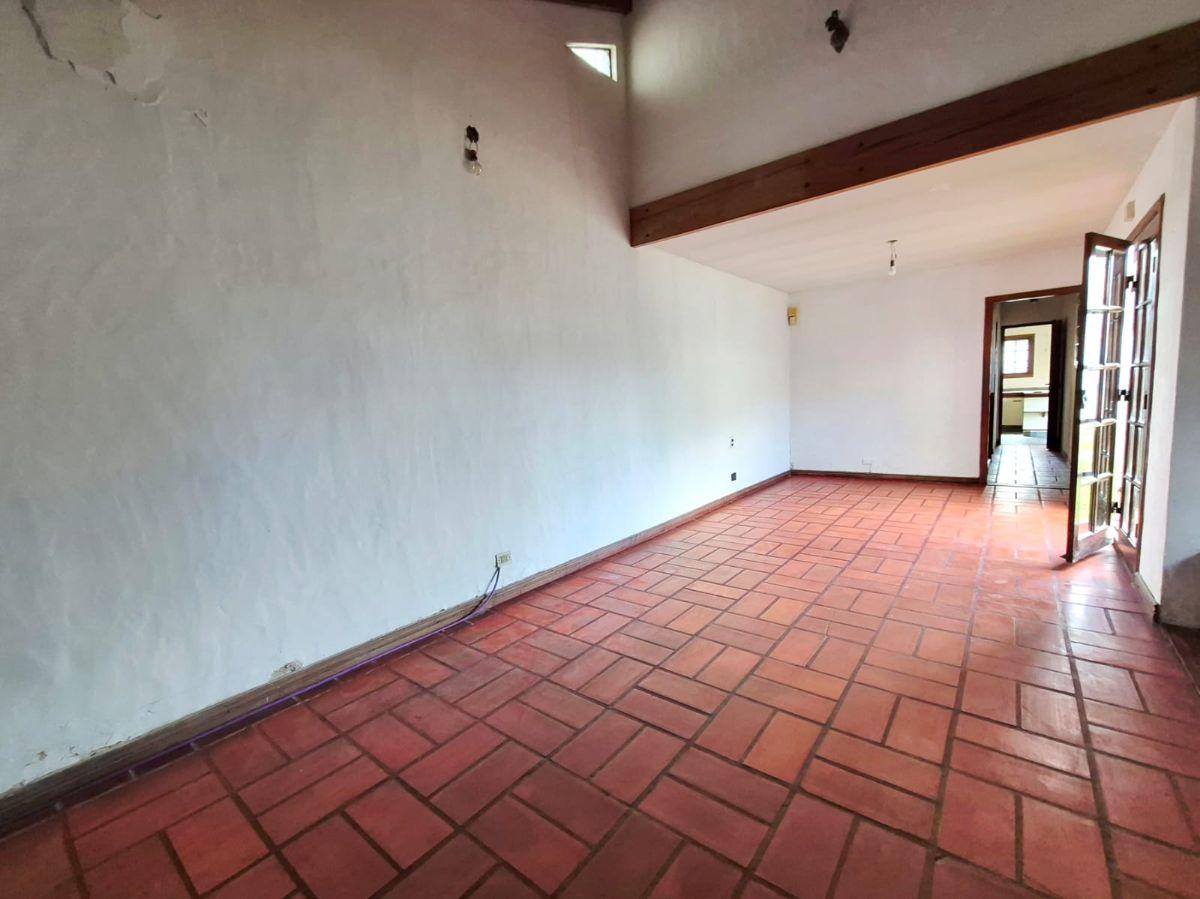 Foto de Casa con 3 dormitorios en alquiler en Ituzaingó Norte, imagen 2