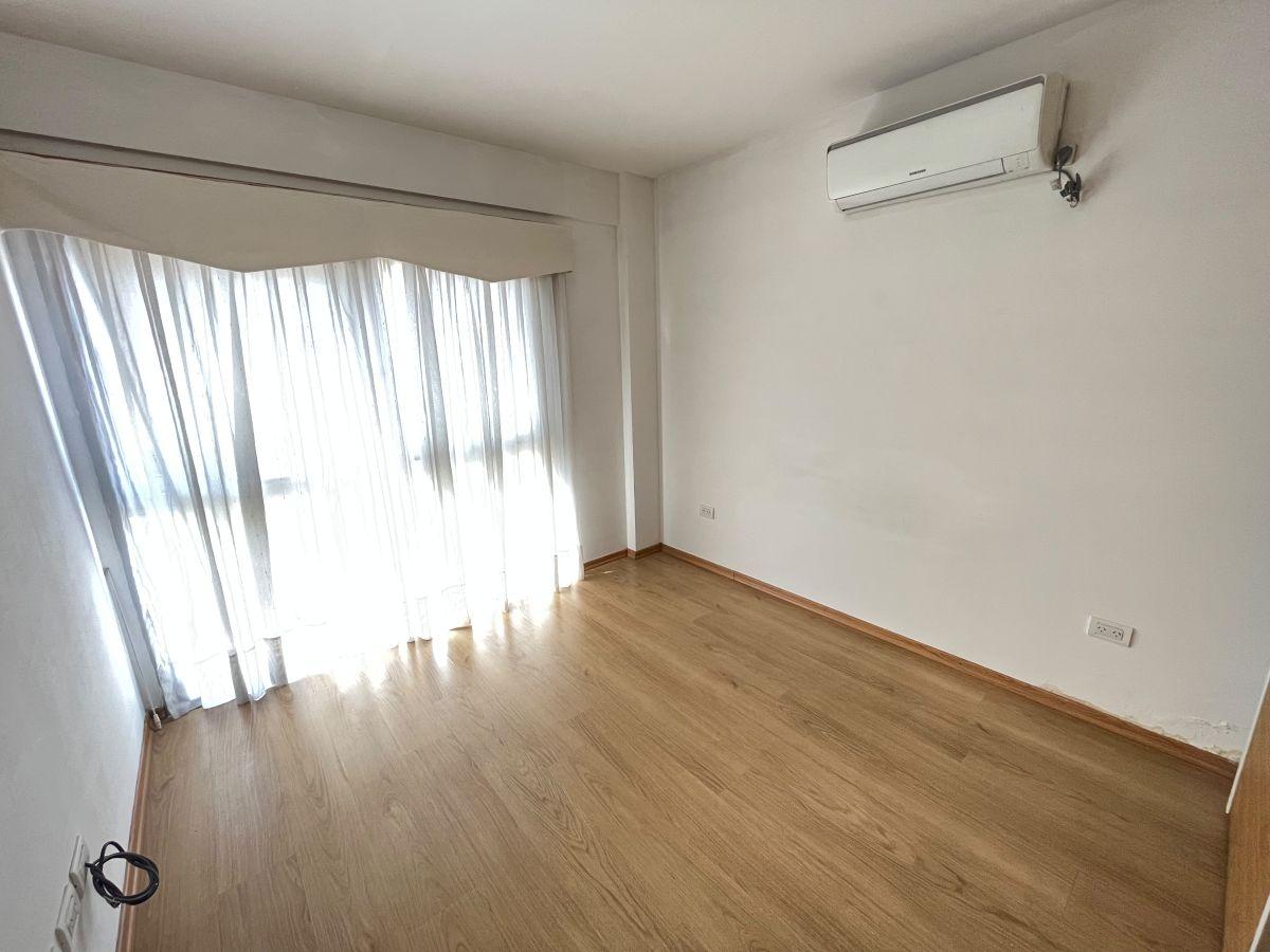 Foto de Departamento 2 ambientes con cochera cubierta en venta - Paulino Rojas, imagen 3