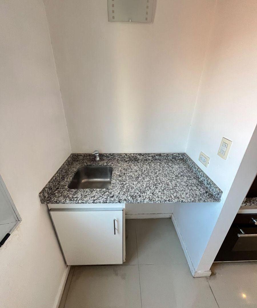 Foto de Departamento 2 ambientes con cochera cubierta en venta - Paulino Rojas, imagen 4