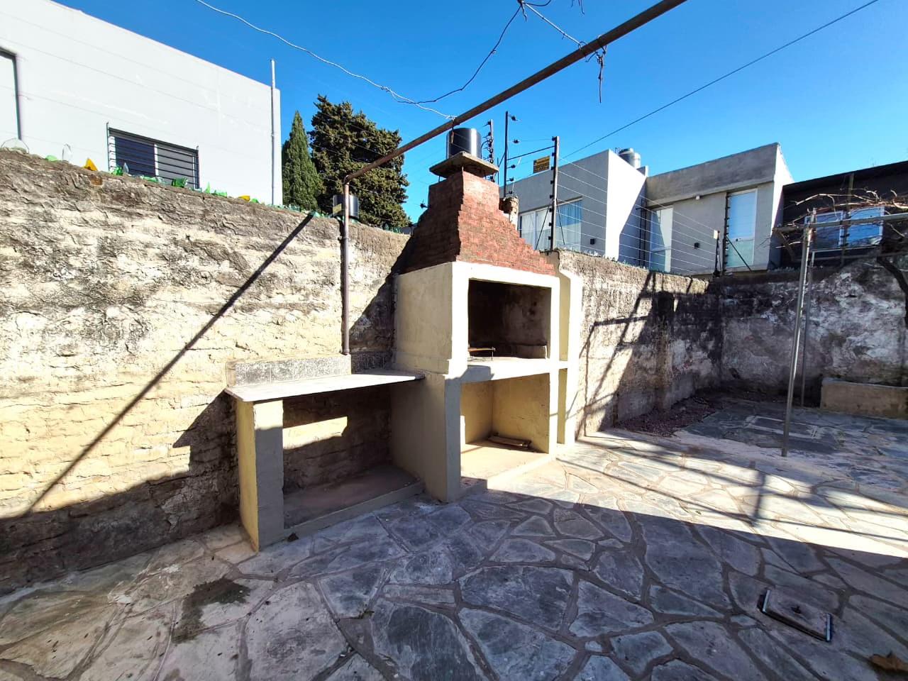 Foto de Casa con 2 habitaciones en venta en Ituzaingó Norte, imagen 3