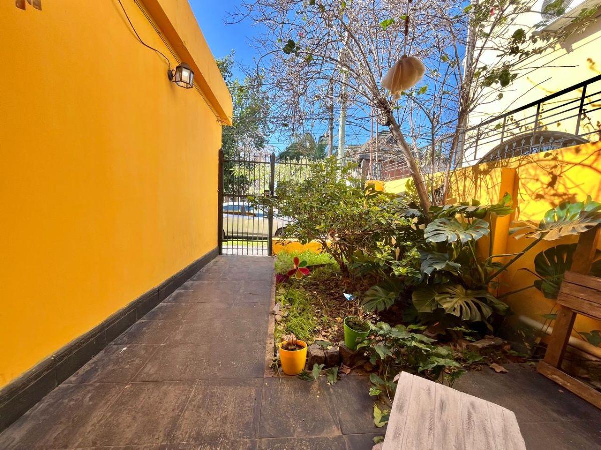 Foto de Casa estilo americana ubicada en Castelar Sur a tan solo 5 cuadras de, imagen 4