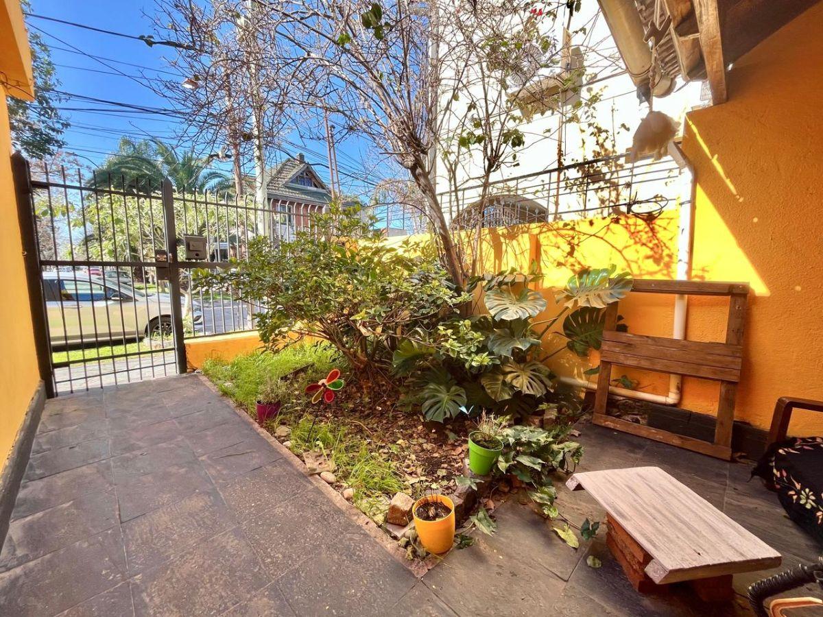 Foto de Casa estilo americana ubicada en Castelar Sur a tan solo 5 cuadras de, imagen 2