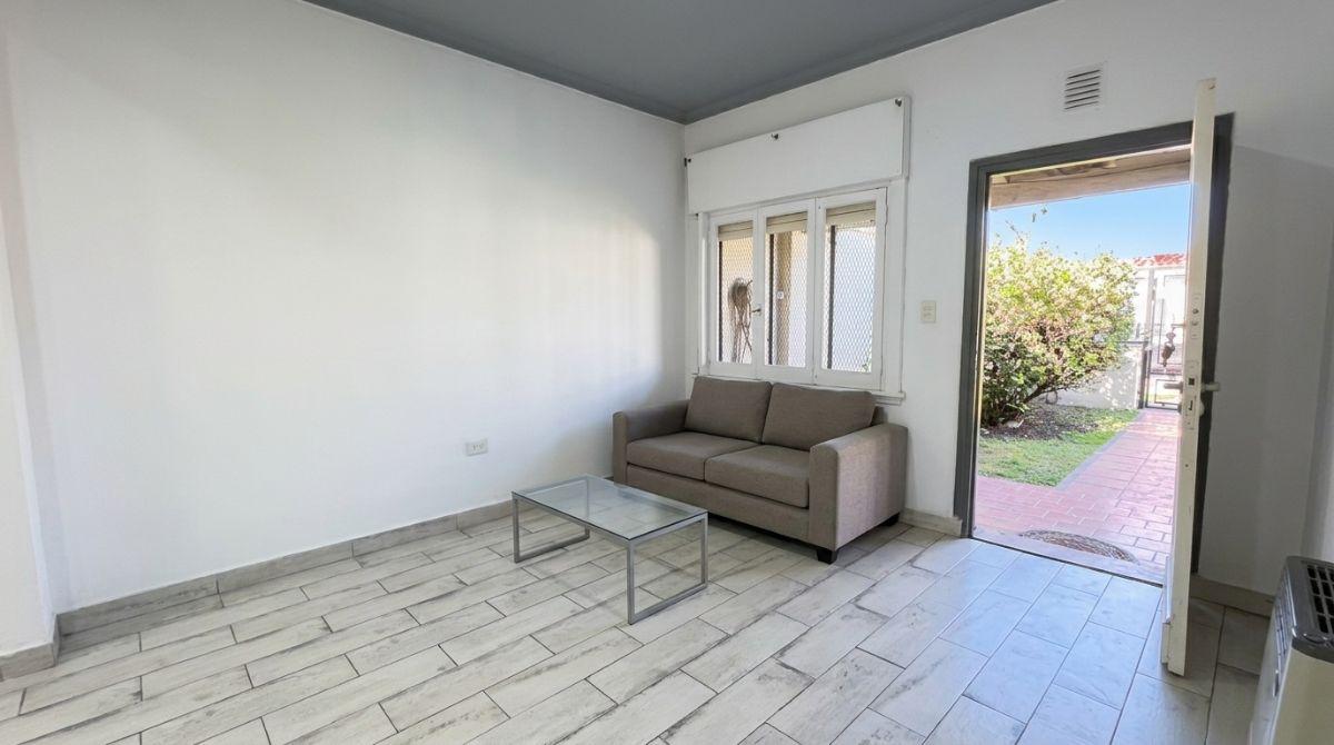 Foto de HERMOSA CASA 3 AMBIENTES DE MUY BUENA ILUMINACION EN ALQUILER, imagen 4