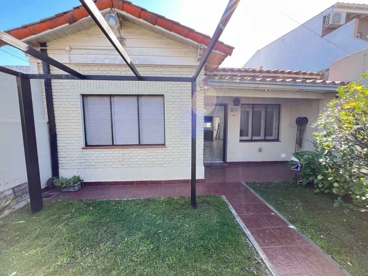 Foto de HERMOSA CASA 3 AMBIENTES DE MUY BUENA ILUMINACION EN ALQUILER, imagen 3