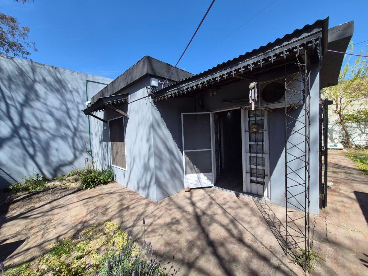 Foto de Casa de 3 ambientes en venta en Ituzaingó Norte, imagen 1