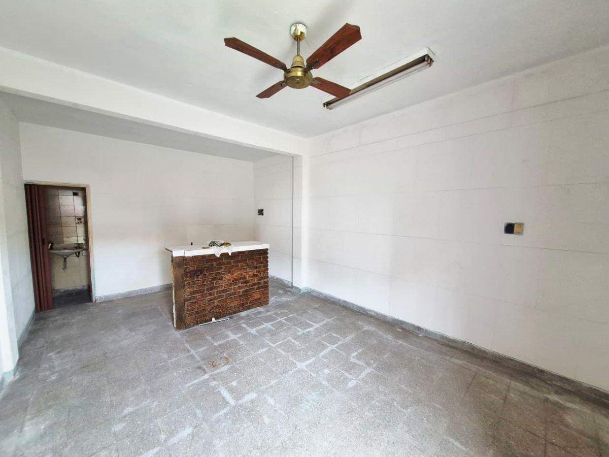 Foto de Local de 30 m² en venta en Ituzaingó Norte, imagen 3