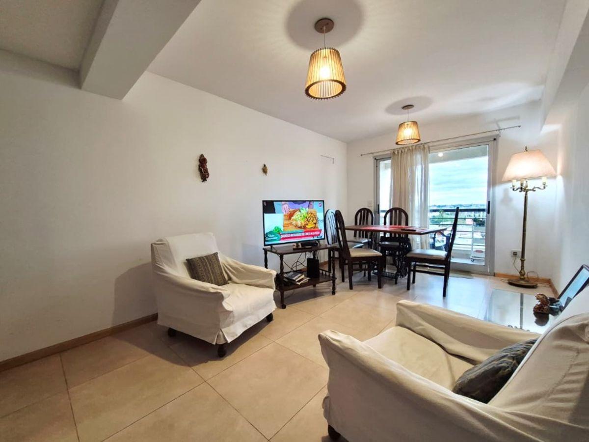 Foto de Amplio 2 ambientes al frente en venta en Ituzaingó Norte, imagen 3