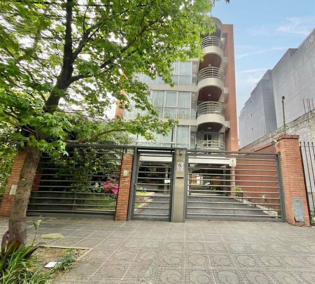 Foto de Amplio semipiso en el corazón de Castelar Norte, imagen 2