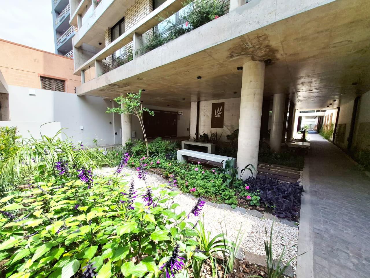 Foto de Departamento de tres ambientes con cochera en "Boj Belgrano" - Morón, imagen 3